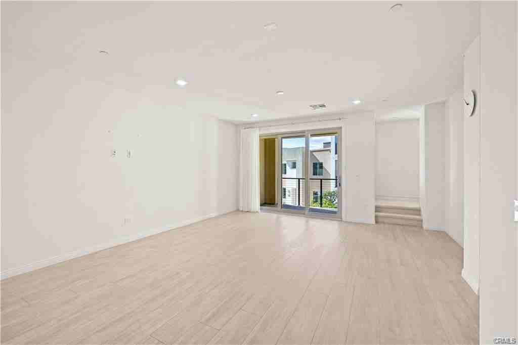 188 Harringay - Photo 3 of 8