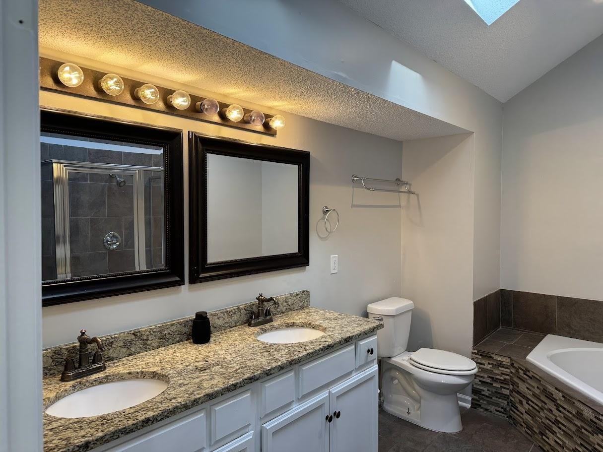 E 133rd Cir - Photo 4 of 10