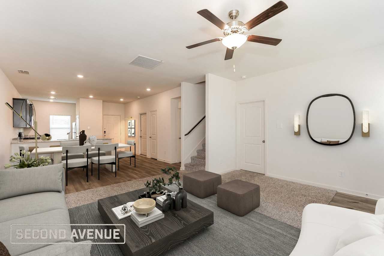 13807 Roosevelt Arch Dr - Photo 2 of 25