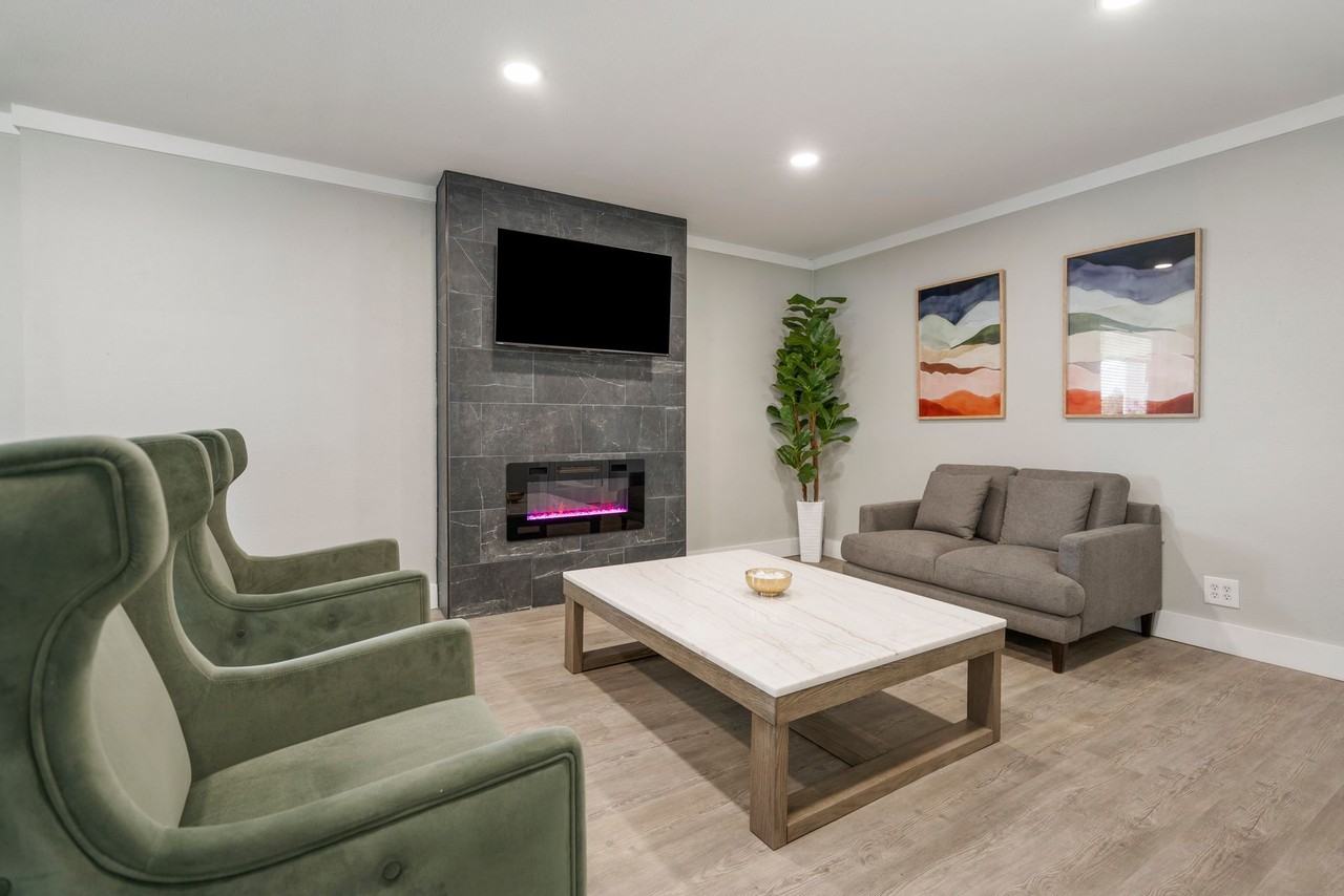 Townhomes @East 32nd - Photo 3 of 50