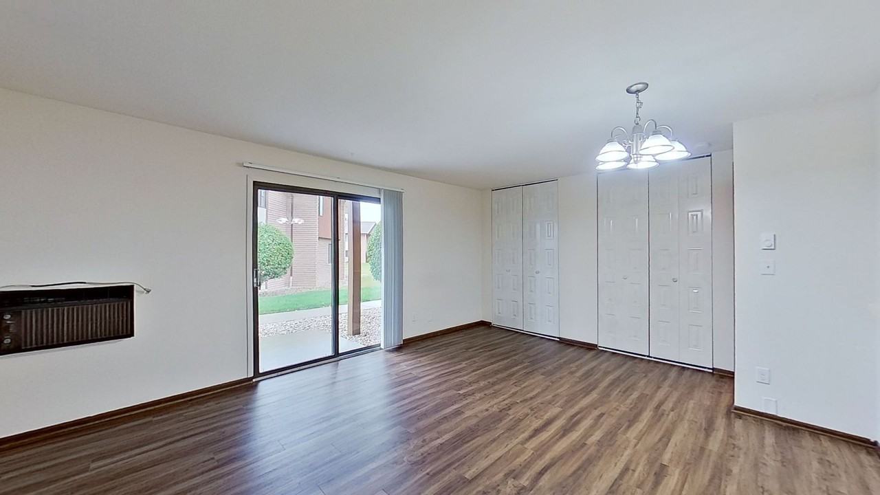 N76W14685 Market Dr - Photo 4 of 12