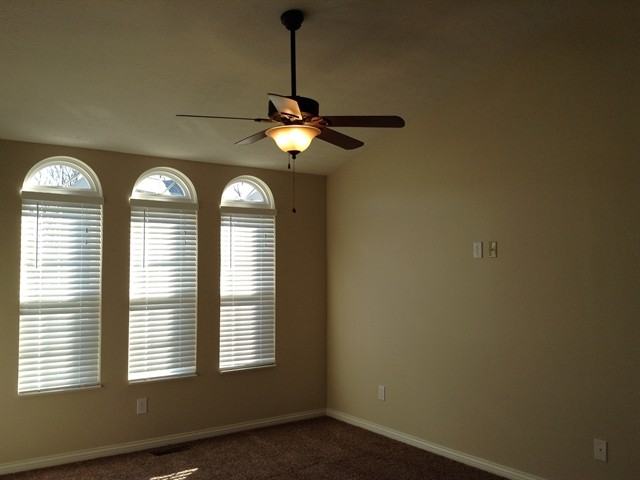 10312 Stonewall Ct - Photo 2 of 9