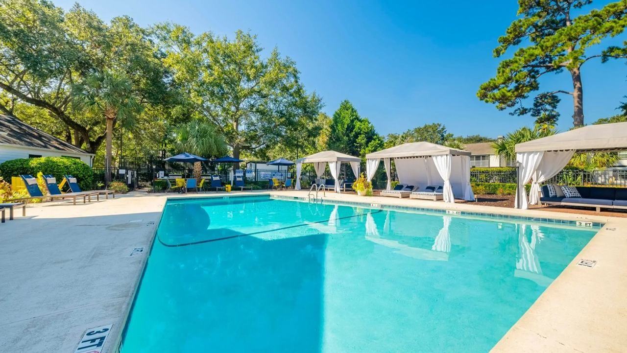 Eller Mount Pleasant - Photo 6 of 66