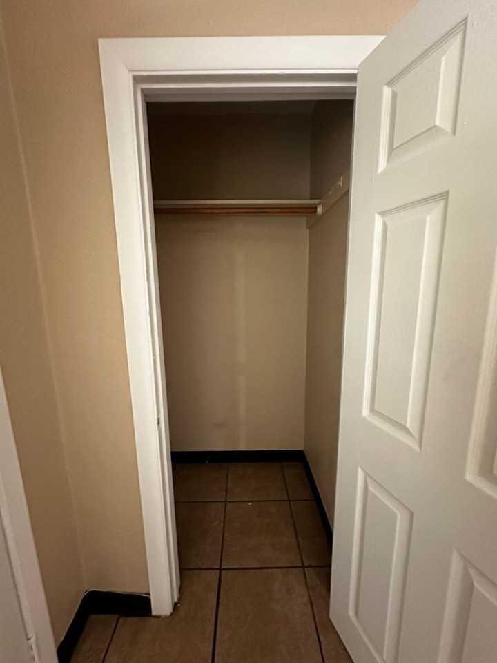 1102 Stonehaven Drive - Photo 2 of 6