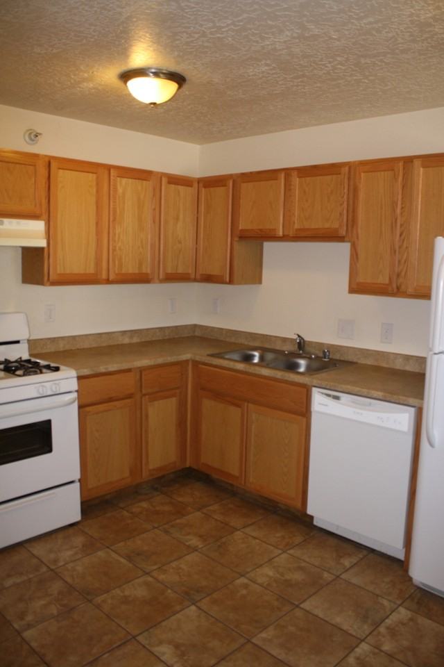 Phoenix Apartments: Rises Above the Rest! - Photo 2 of 50