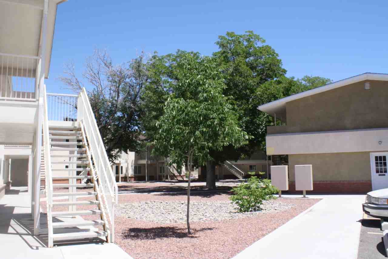 Phoenix Apartments: Rises Above the Rest! - Photo 7 of 50