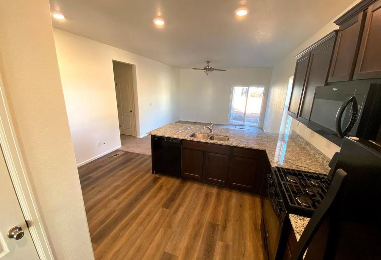 9764 Chalkstone Ln - Photo 3 of 41