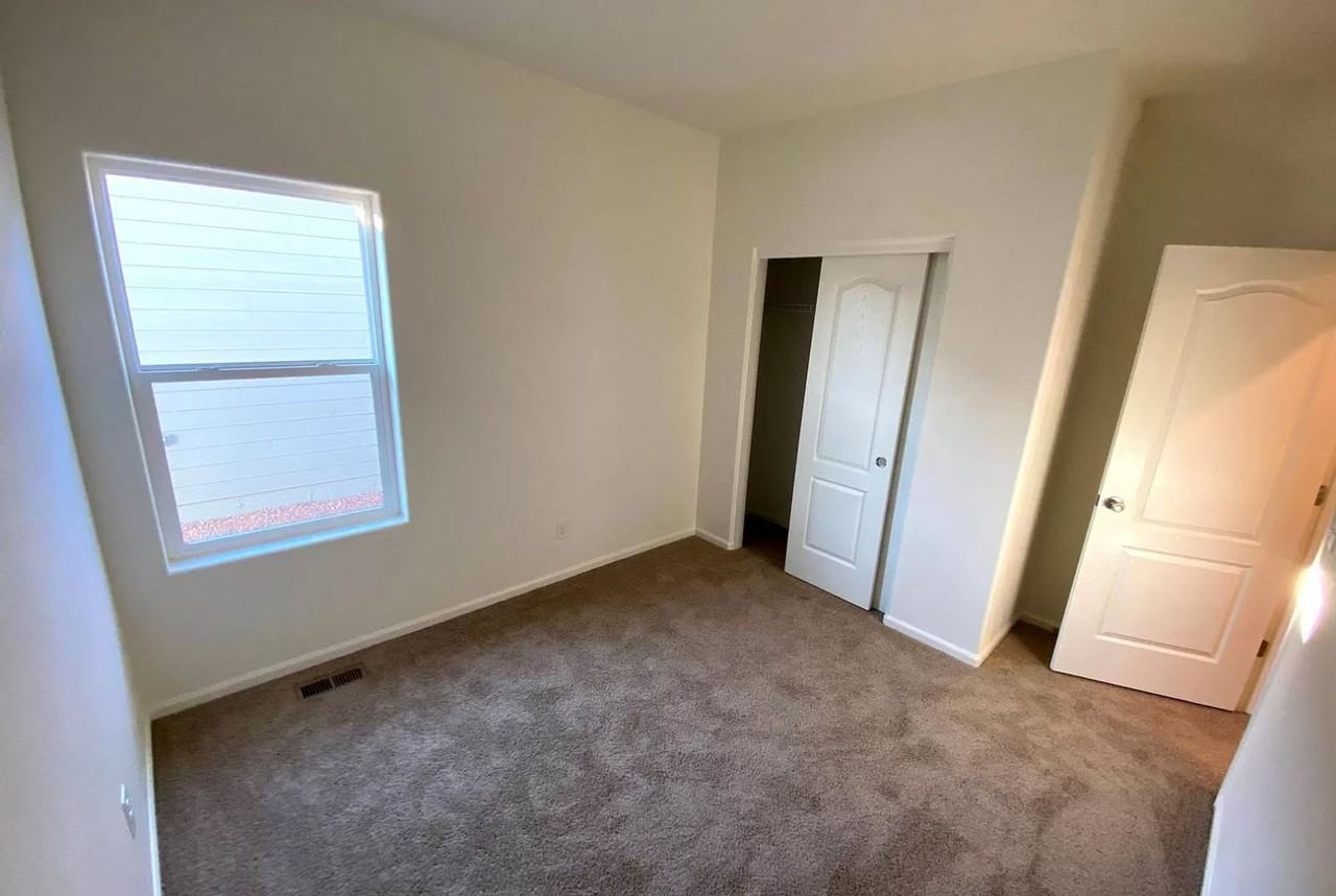 9764 Chalkstone Ln - Photo 5 of 41