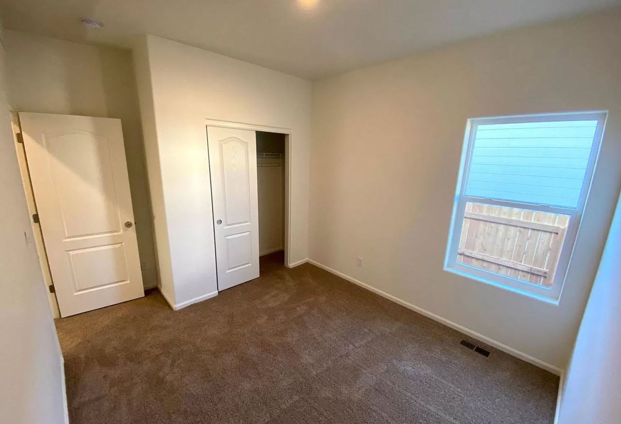 9764 Chalkstone Ln - Photo 6 of 41