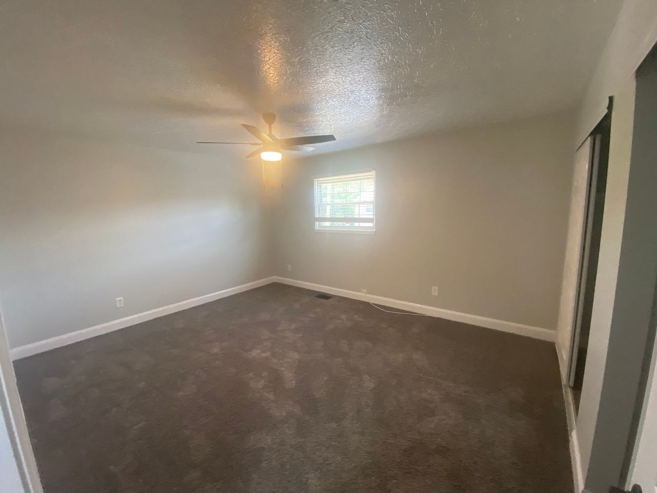 3232 Summerhill Ln - Photo 7 of 12