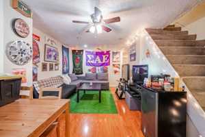 featured image of 1704 Sidney St