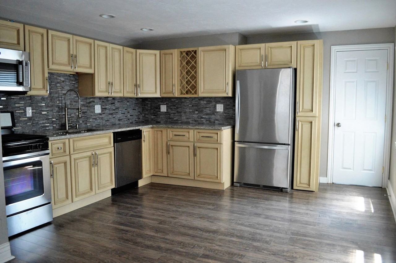 115 S 11th St - Photo 2 of 11