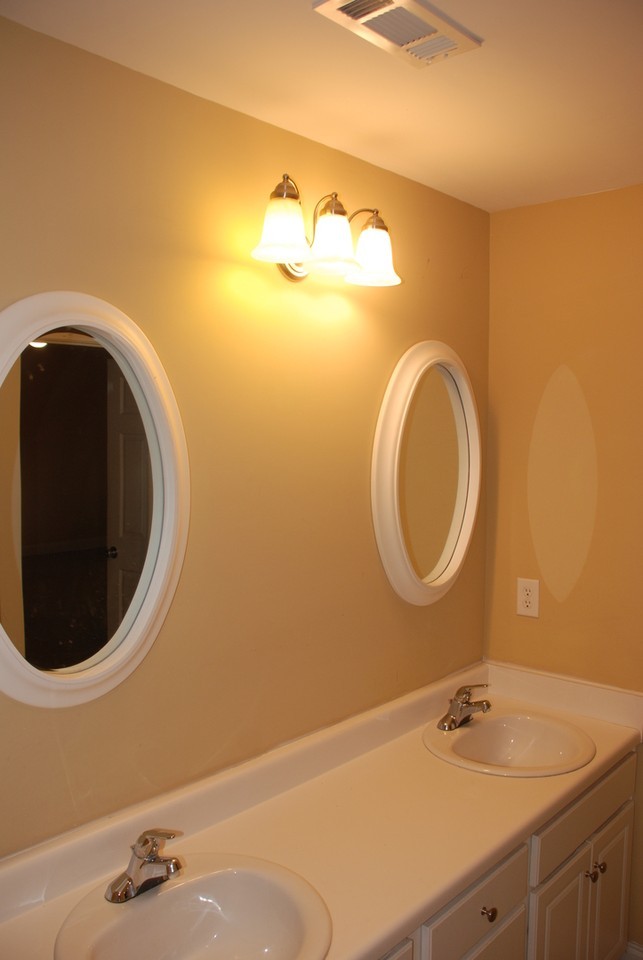 247 Hillside St - Photo 6 of 8