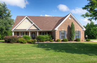 1031 Sapphire Trl - Photo 1 of 1