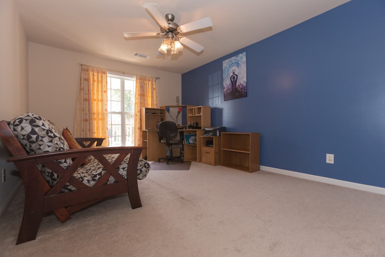1031 Sapphire Trl - Photo 6 of 16