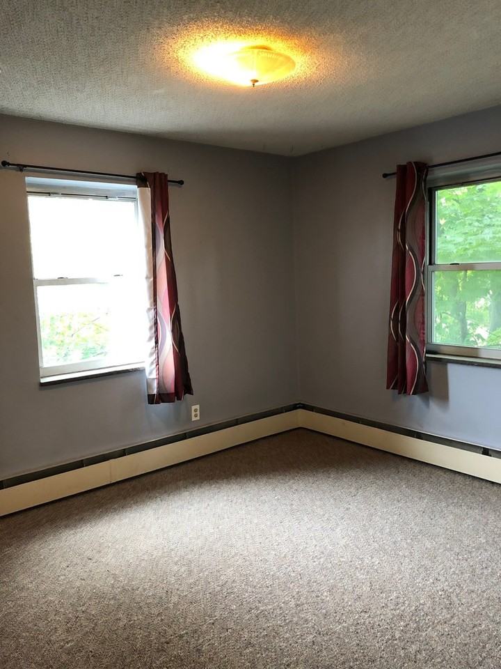 415 S Atherton St #6 - Photo 5 of 6