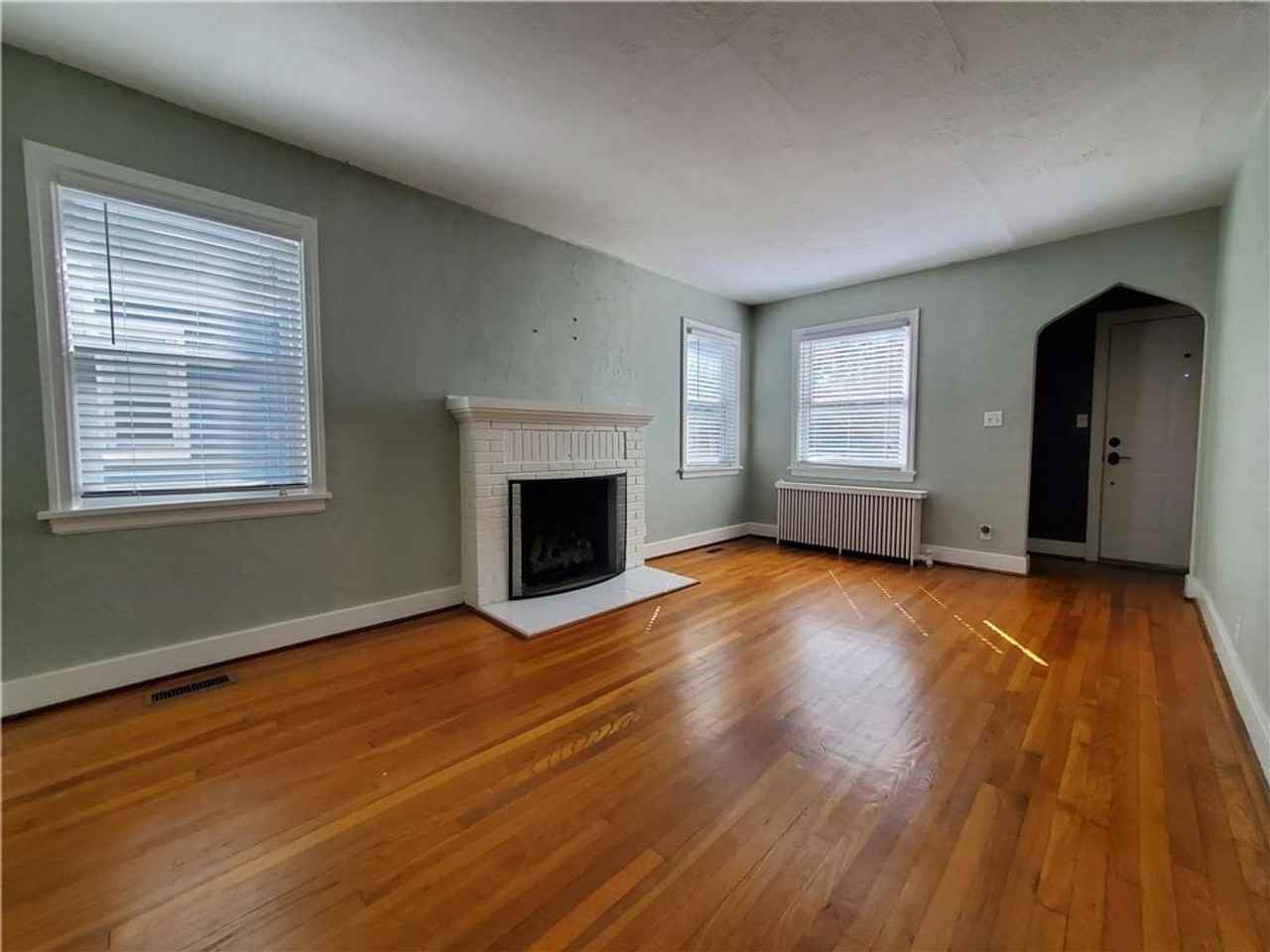 438 New York Ave - Photo 3 of 31