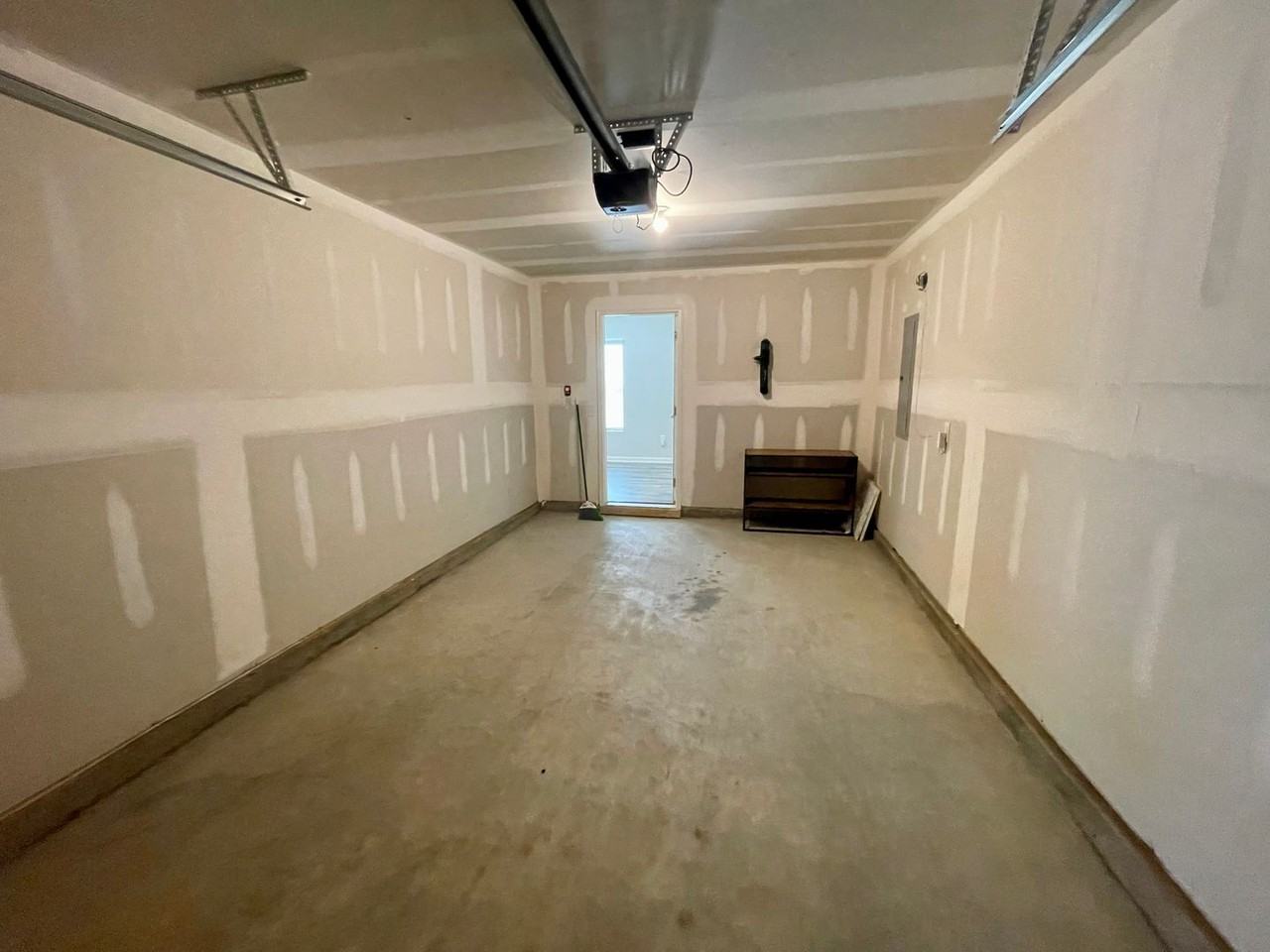 3818 Miller Dr - Photo 6 of 30