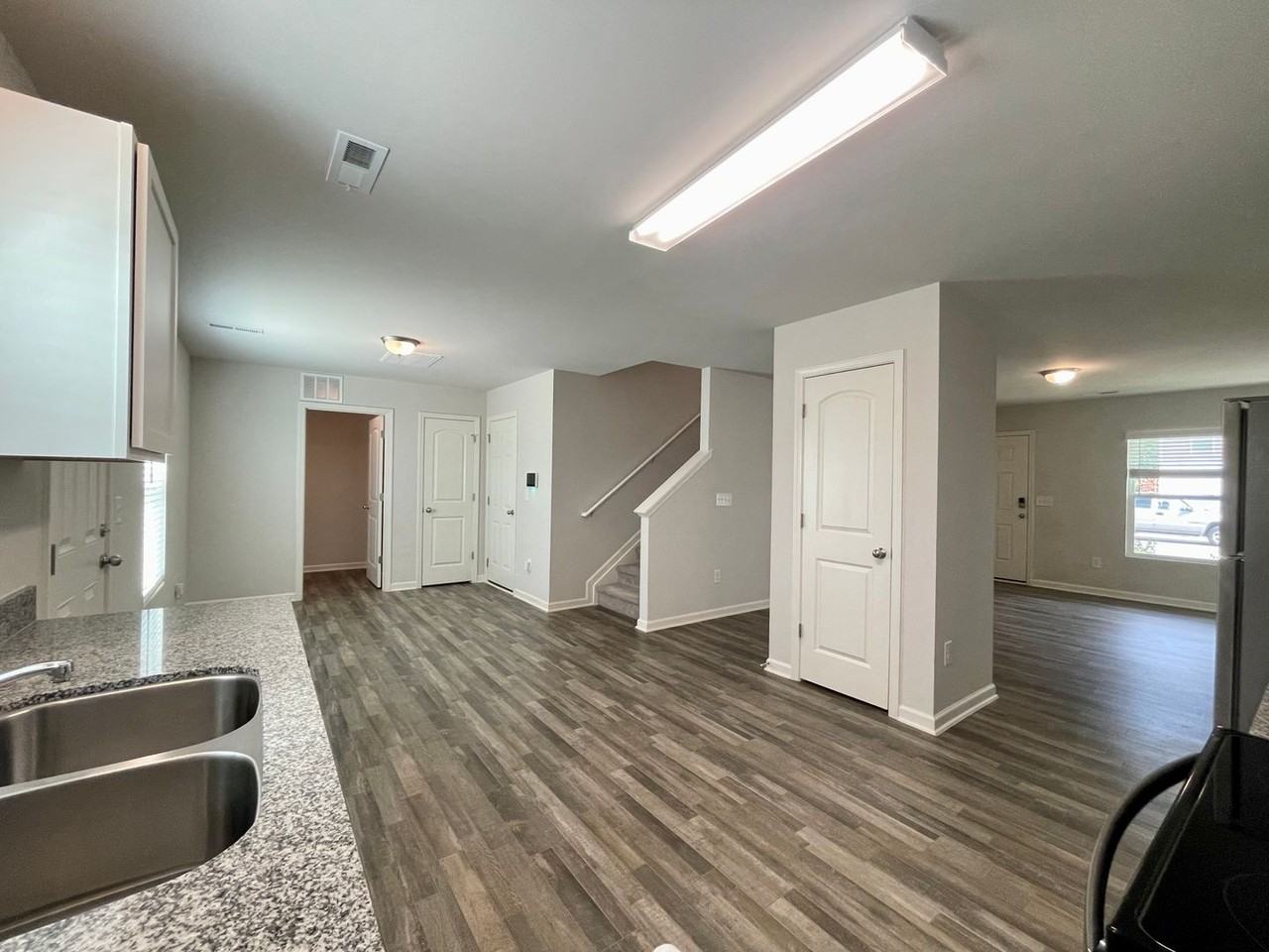 3818 Miller Dr - Photo 7 of 30