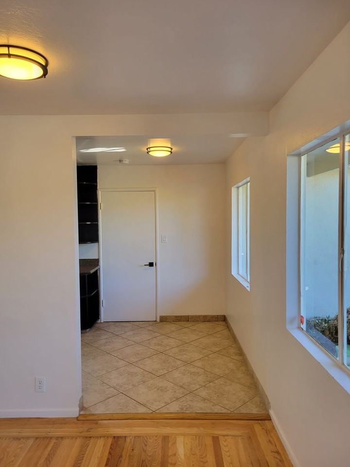 1429 Hawaii St - Photo 3 of 48