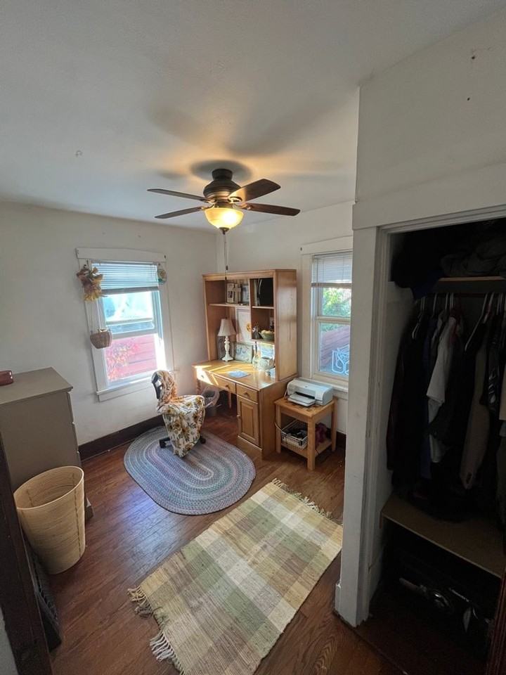 1707 Adams St - Photo 6 of 17