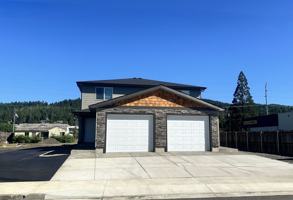 featured image of 632 623,627,629,633 E Everett Ave & 630, 632 E Central Ave