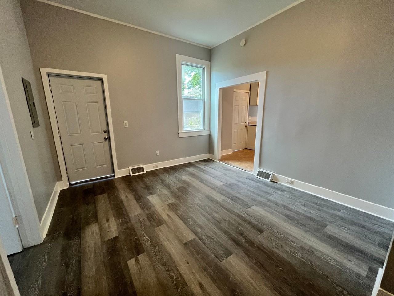 107 Spruce Street - Photo 3 of 17