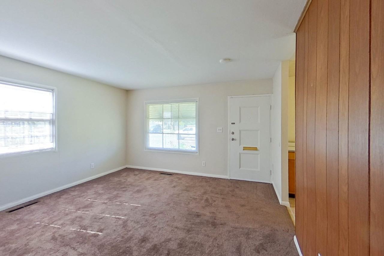 1310 Woodnell Ave - Photo 7 of 18