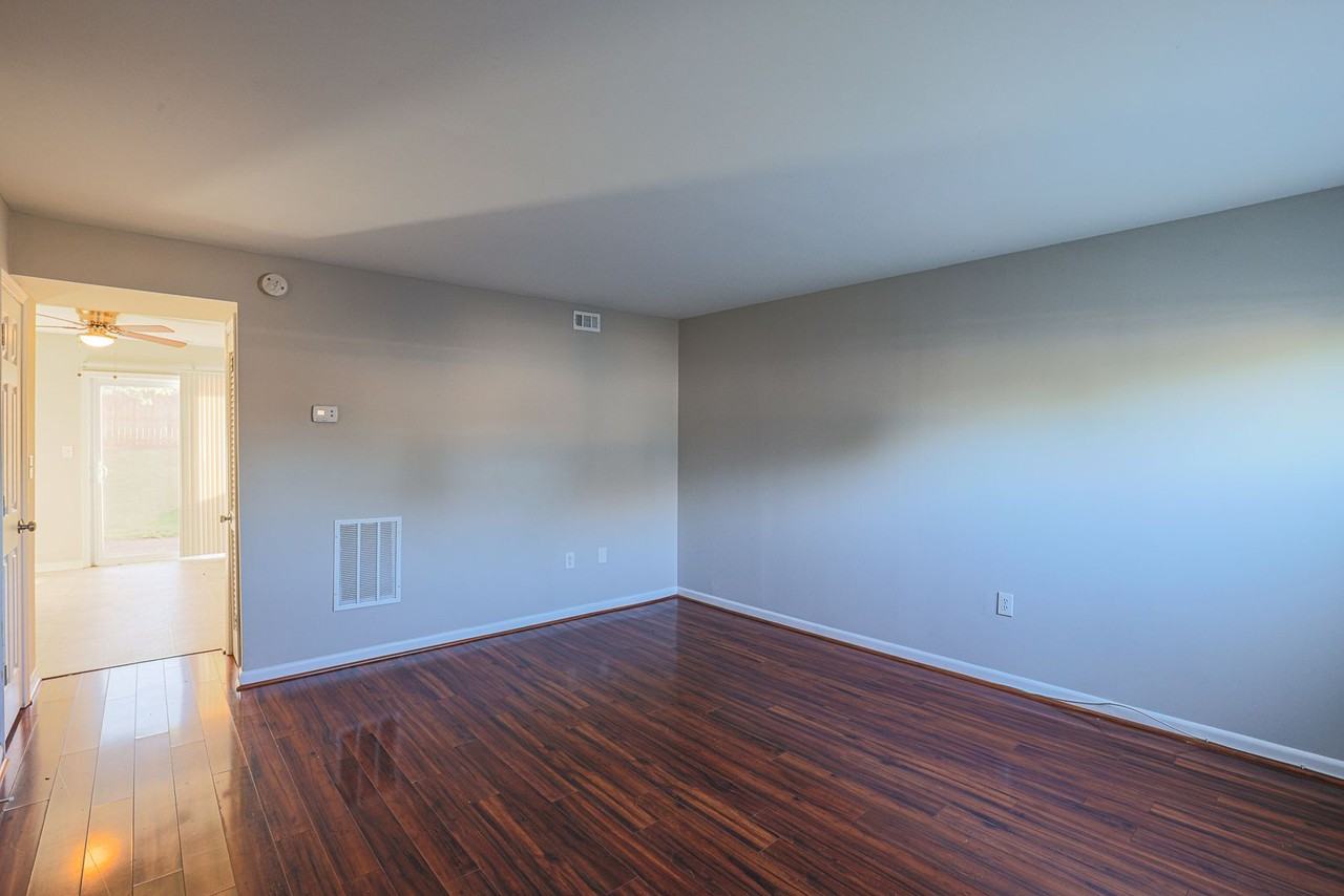 451 Berry Ct - Photo 3 of 19