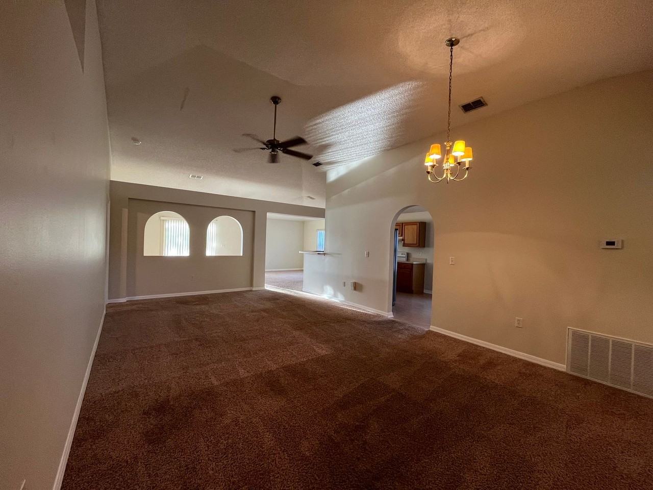 1723 Vista Lake Cir - Photo 4 of 13