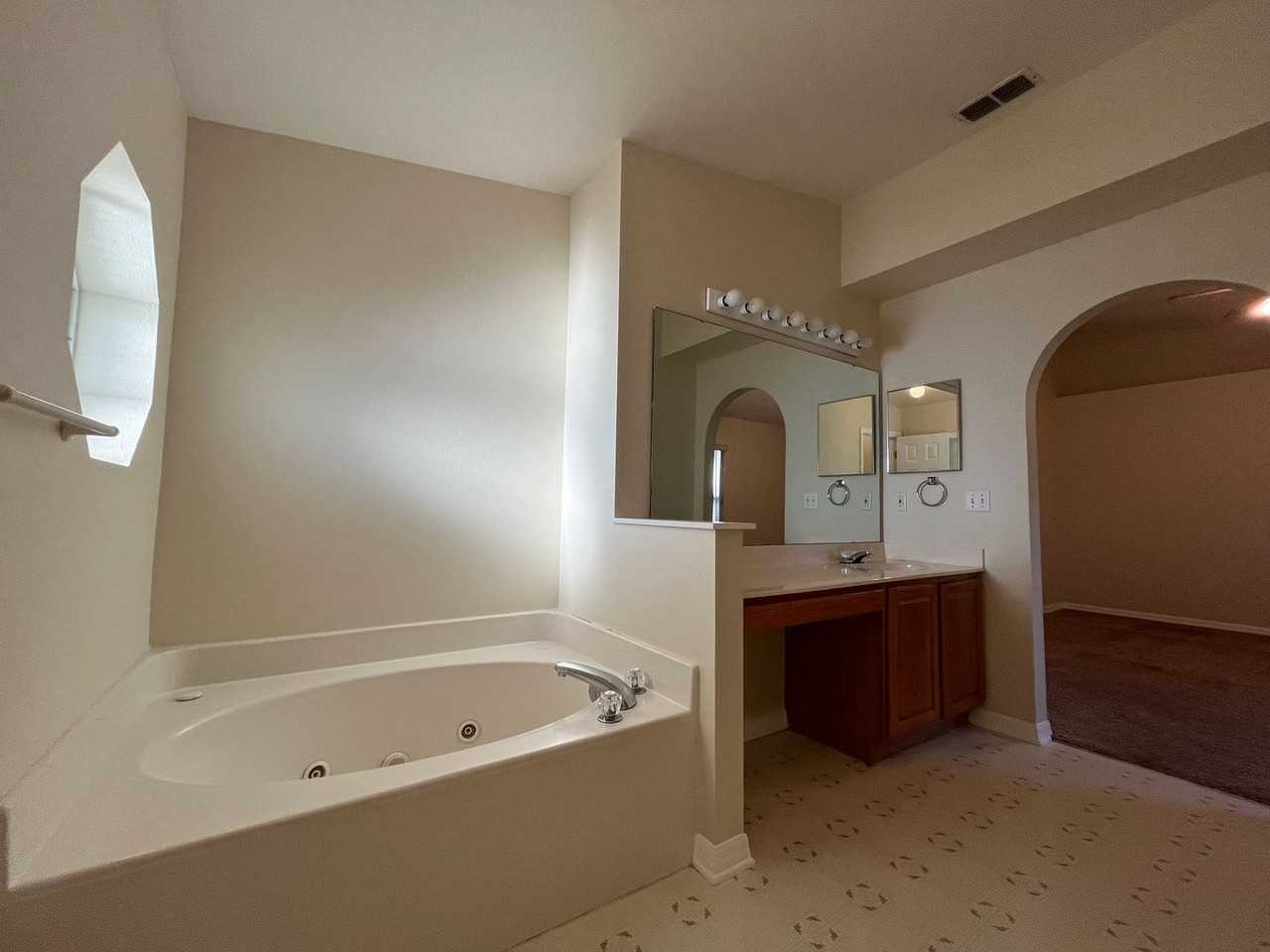 1723 Vista Lake Cir - Photo 7 of 13