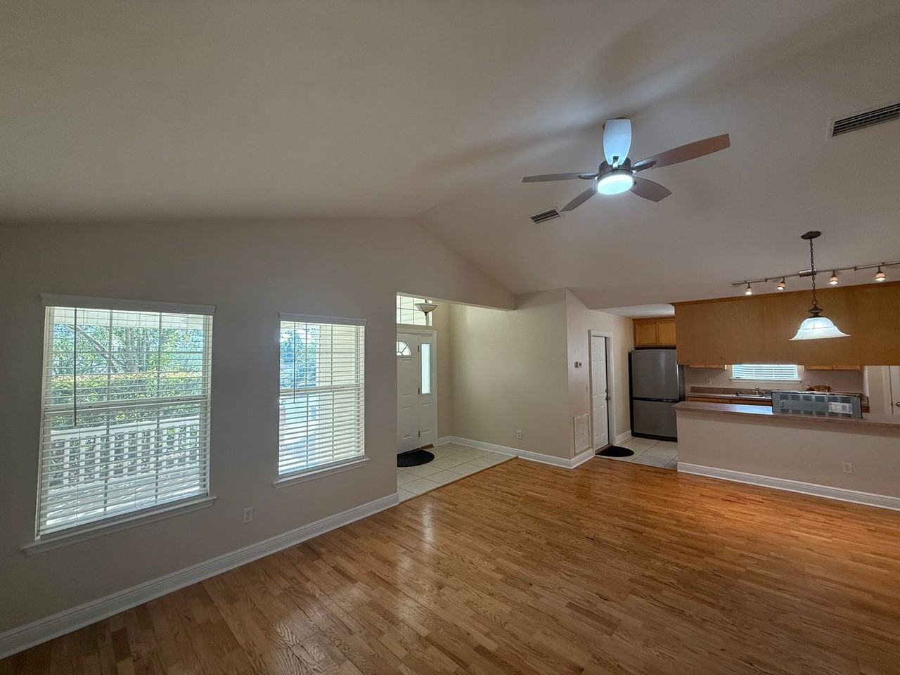 3533 Lands End Ln - Photo 5 of 21