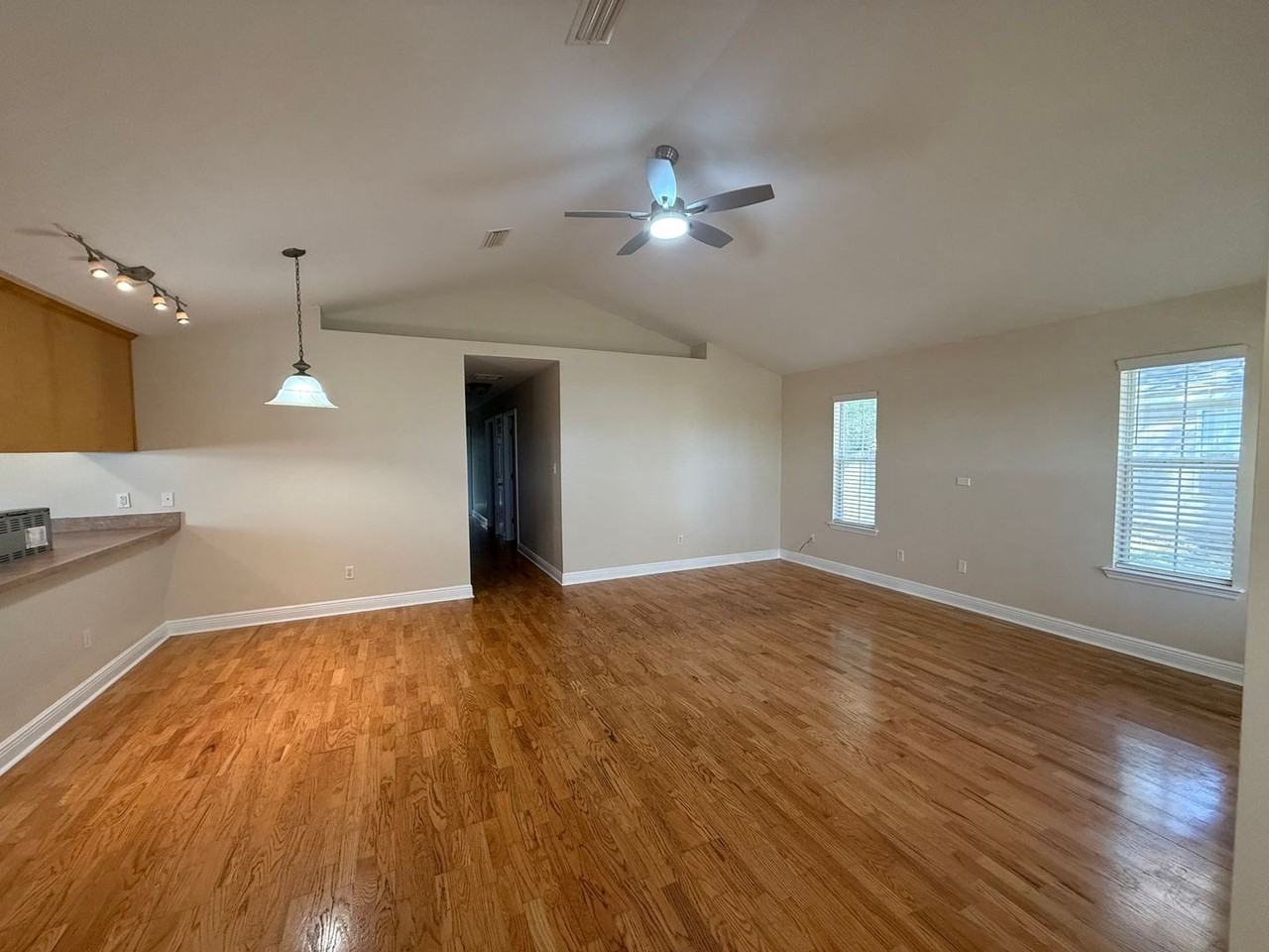 3533 Lands End Ln - Photo 7 of 21