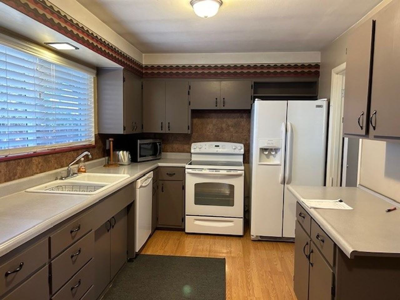 1833 Sw Highway 97 - Photo 4 of 9