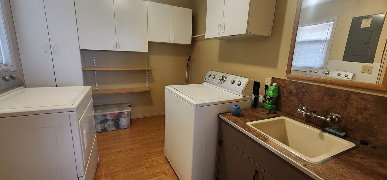 1833 Sw Highway 97 - Photo 5 of 9