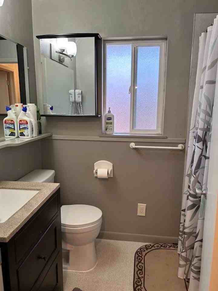 1833 Sw Highway 97 - Photo 7 of 9