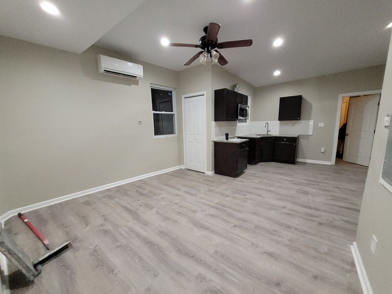 110 N 49th St - Photo 3 of 6