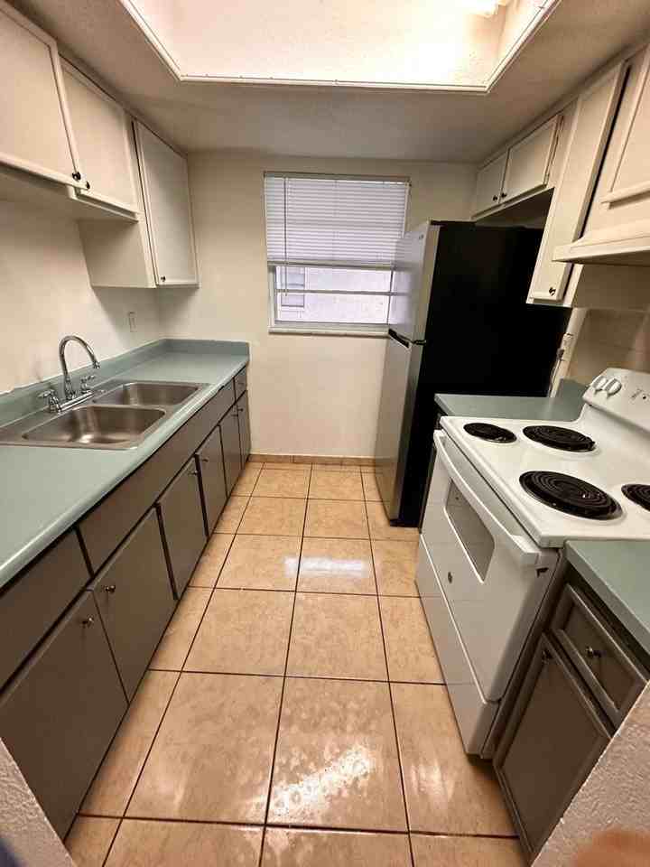 1217 Kennedy Rd - Photo 2 of 6