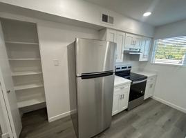 featured image of 999 S Palm Ln #3