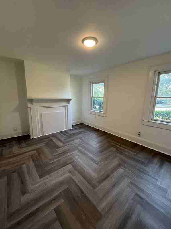 3912 Tuckaseegee Rd - Photo 2 of 10