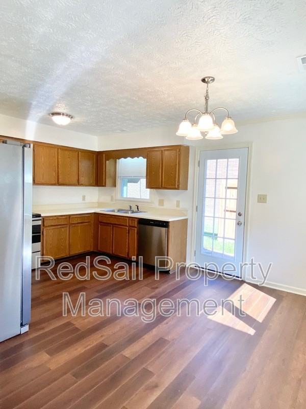 42 Glascow Way - Photo 5 of 20