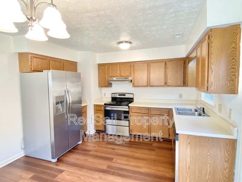 42 Glascow Way - Photo 6 of 20