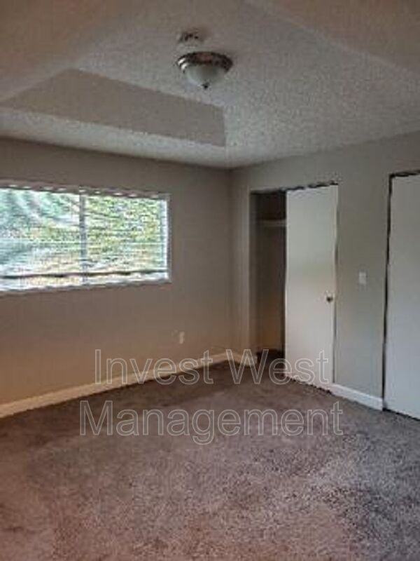 3023 Estreet - Photo 7 of 9