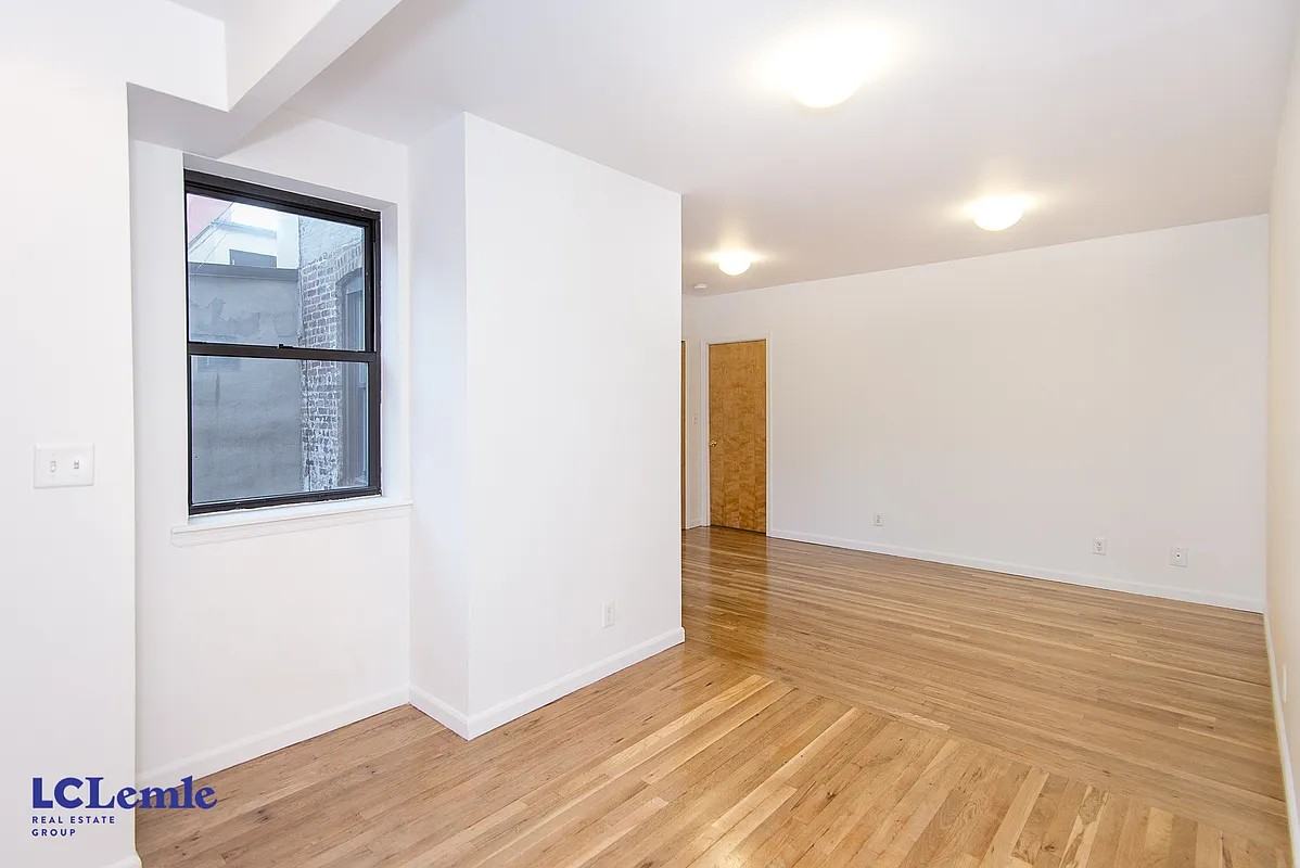 E 26th St 5FE, New York, NY 10010 1 Bedroom Apartment for 3,295/month