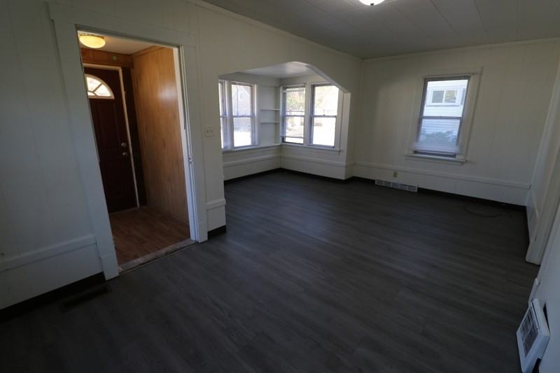 2423 16th St - Photo 7 of 15