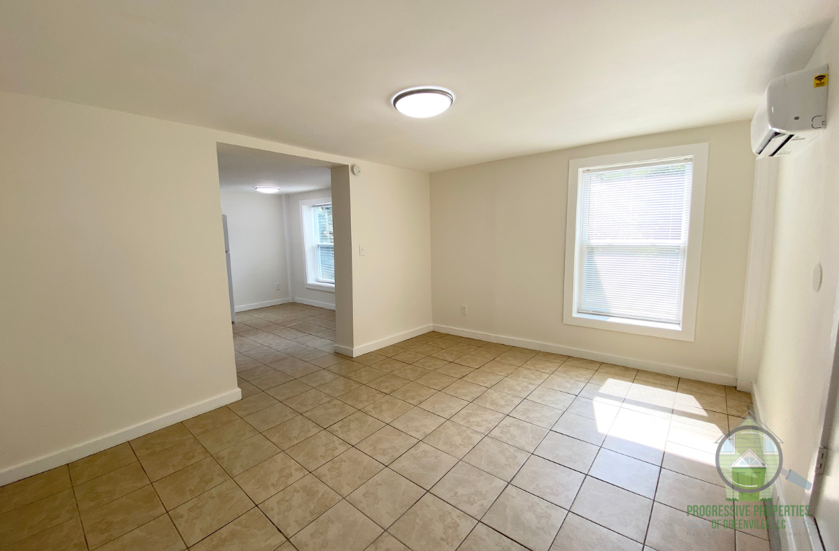 8 Balsam Dr. Unit C - Photo 3 of 9