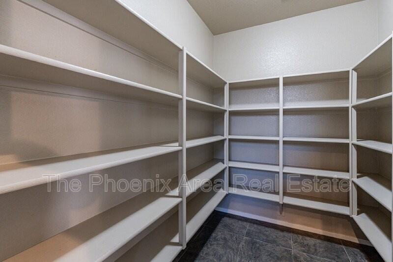 3713 E Utopia Rd - Photo 6 of 42