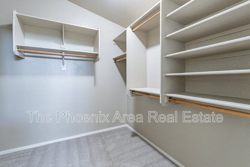 3713 E Utopia Rd - Photo 7 of 42