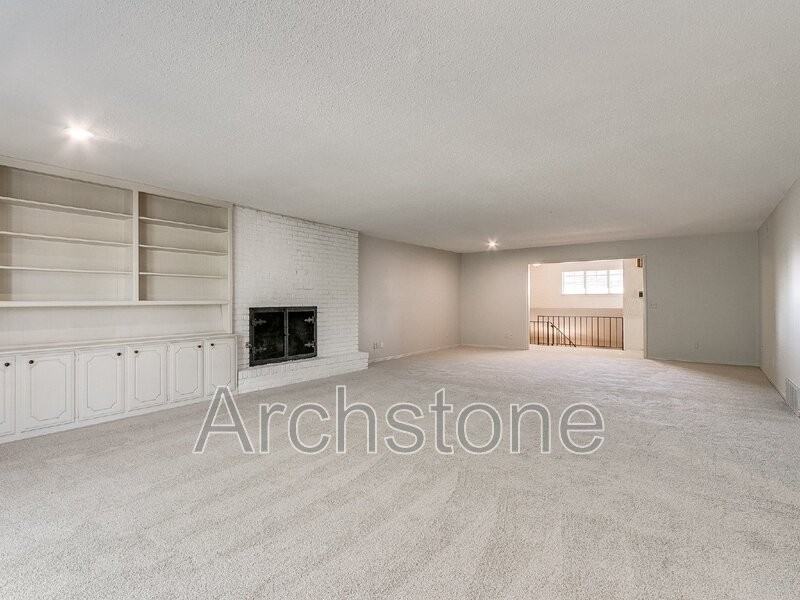 6308 N Villa Ave - Photo 3 of 43