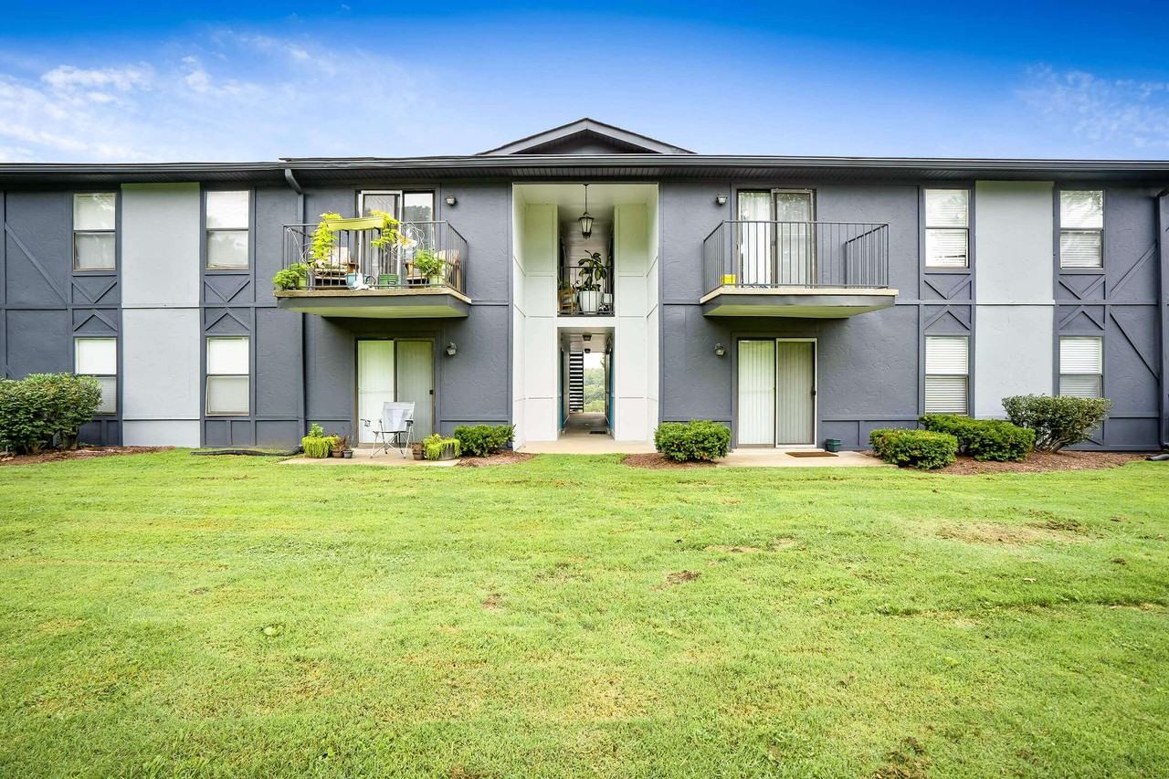 Oakstone Ridge - Photo 7 of 15